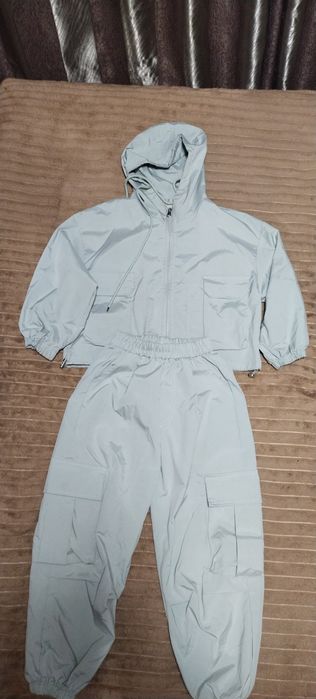 Продается Детский костюм на девочку.