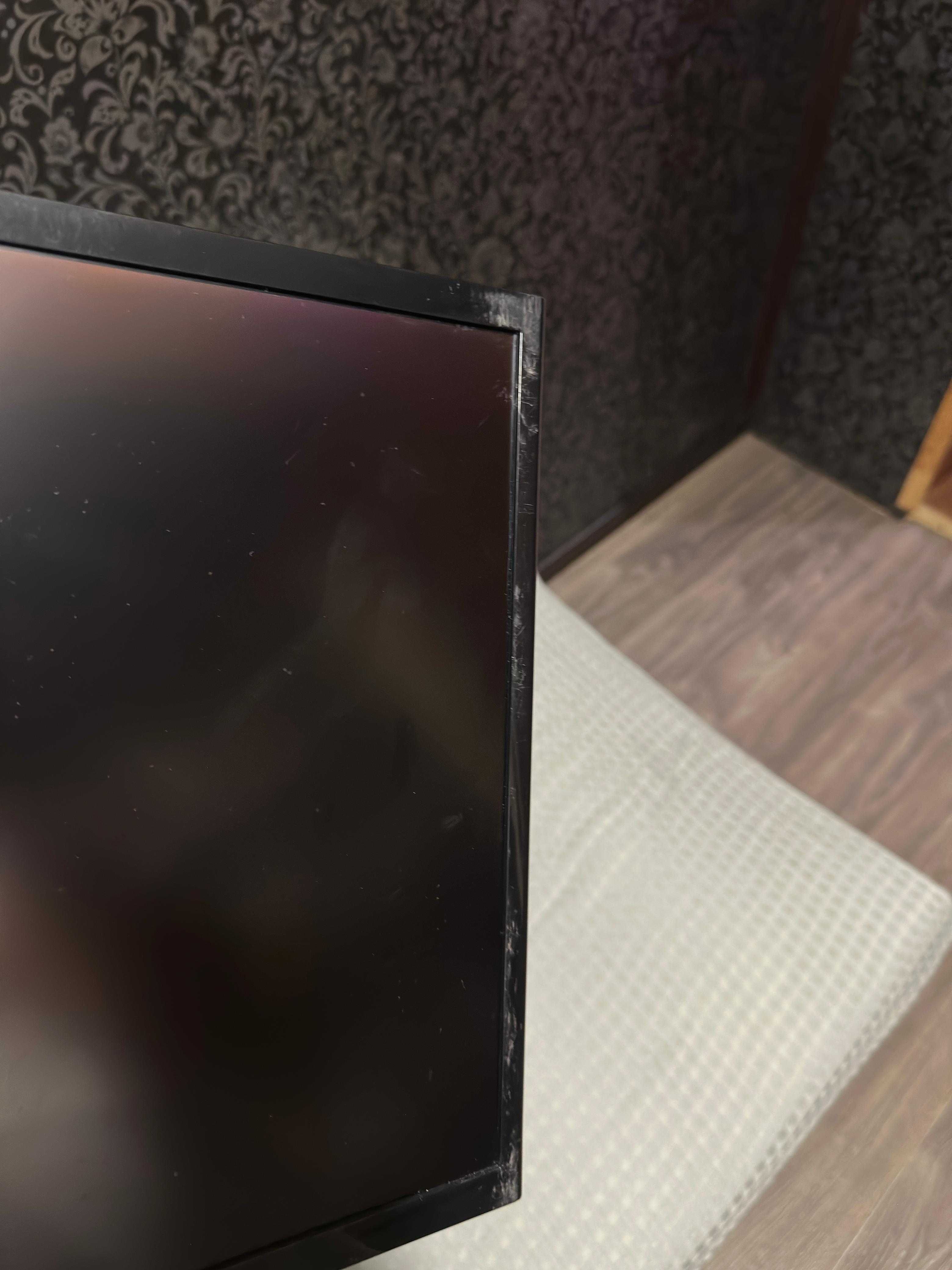 Монитор Samsung C24F396FHI