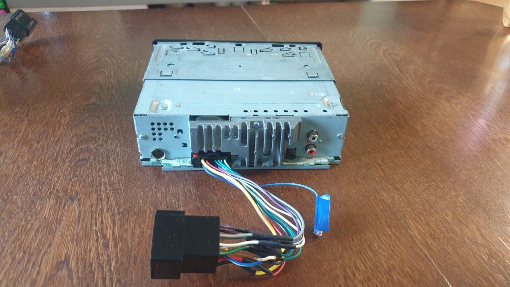 Авто радио плеър музика за кола Пайнер Pioneer CD MP-3 USB AUX