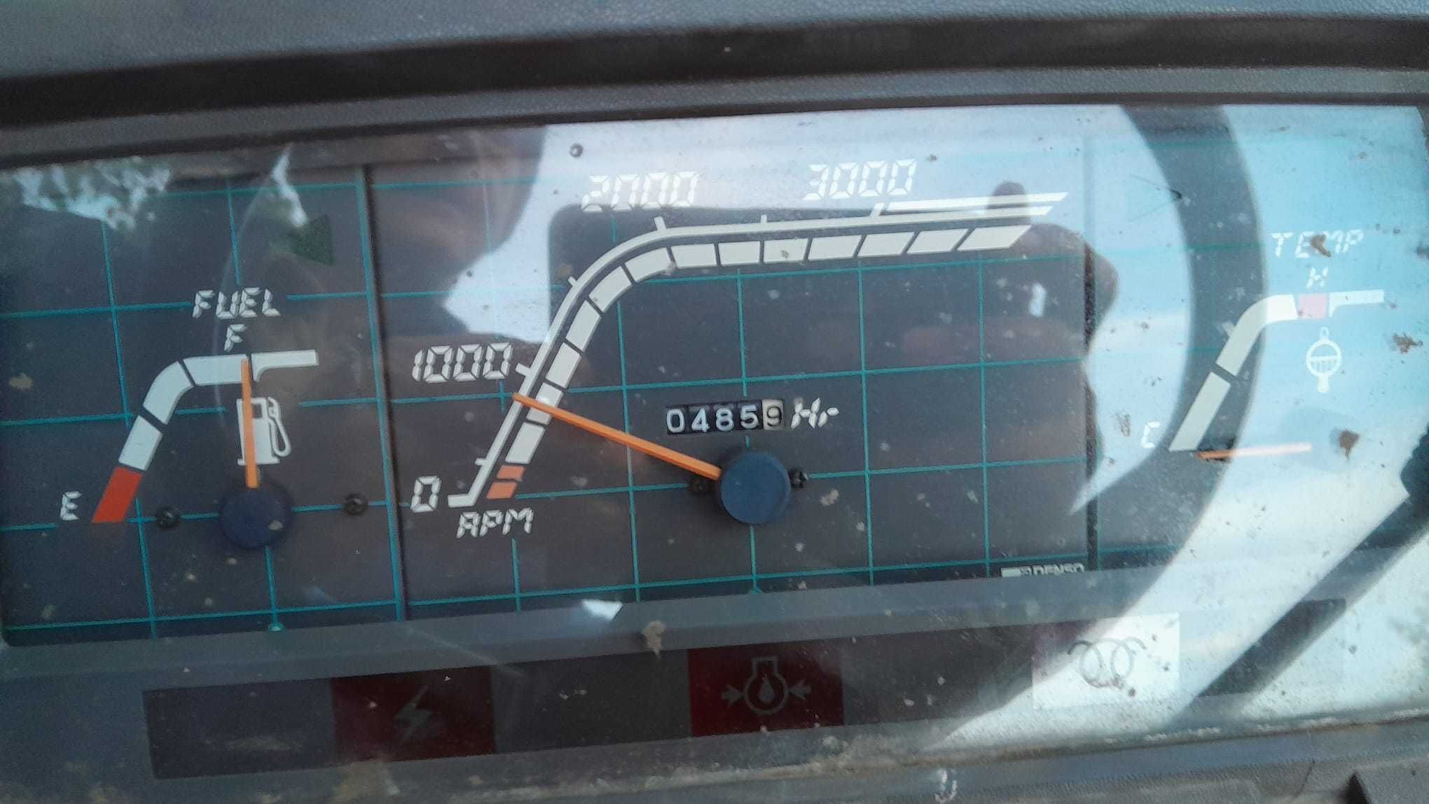 GRAU  1 leu/kg , TRACTOR kubota 12cp și 14 cp, freza, coasa 4000E