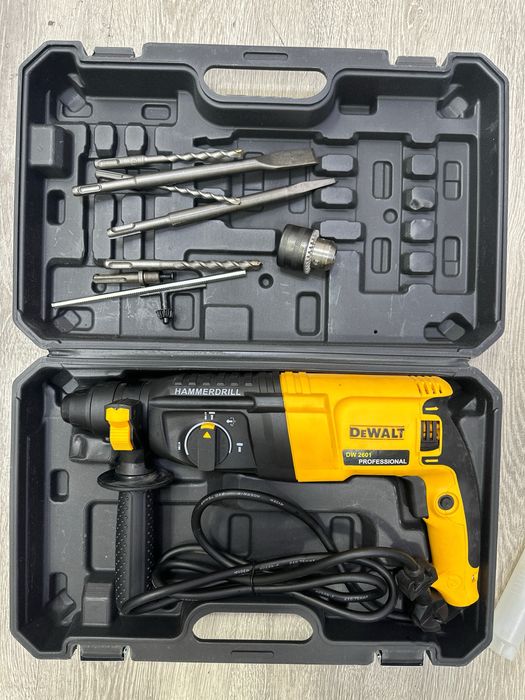 Перфоратор BOSCH  Makita Dewalt 2.26. Perforator