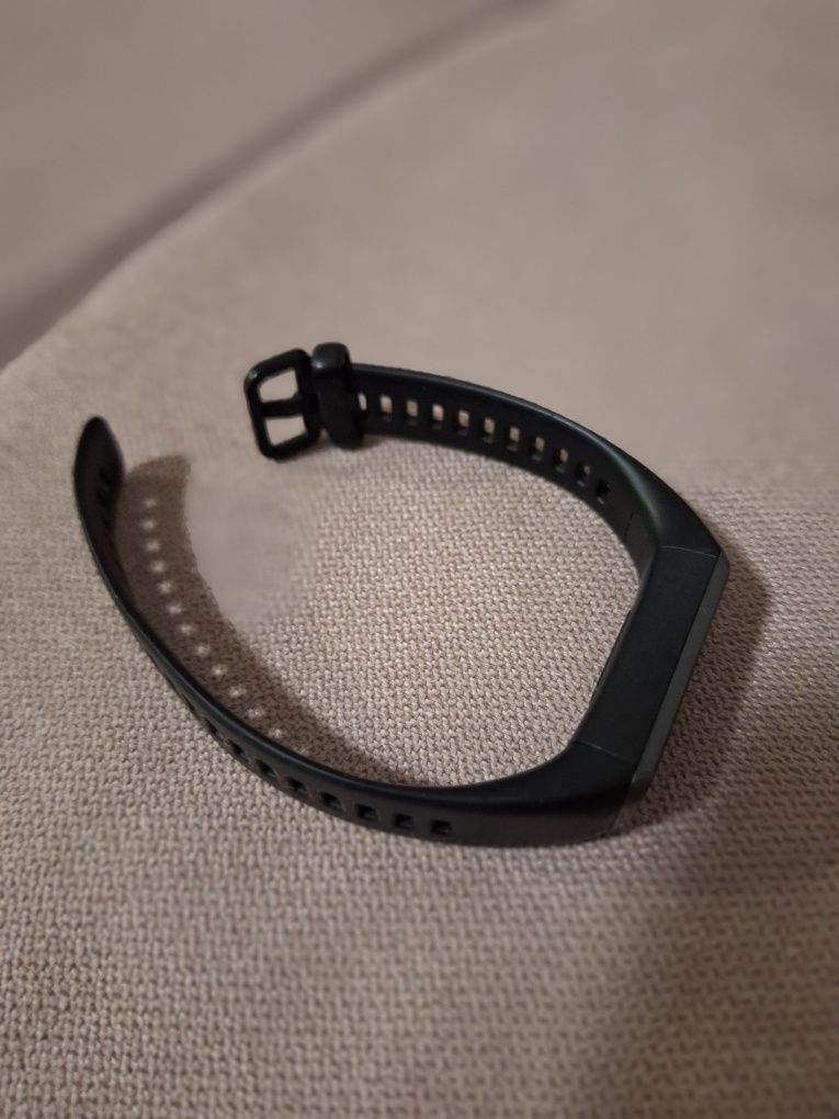 Фитнес гривна - Huawei  Band 4
Отворена е за снимк