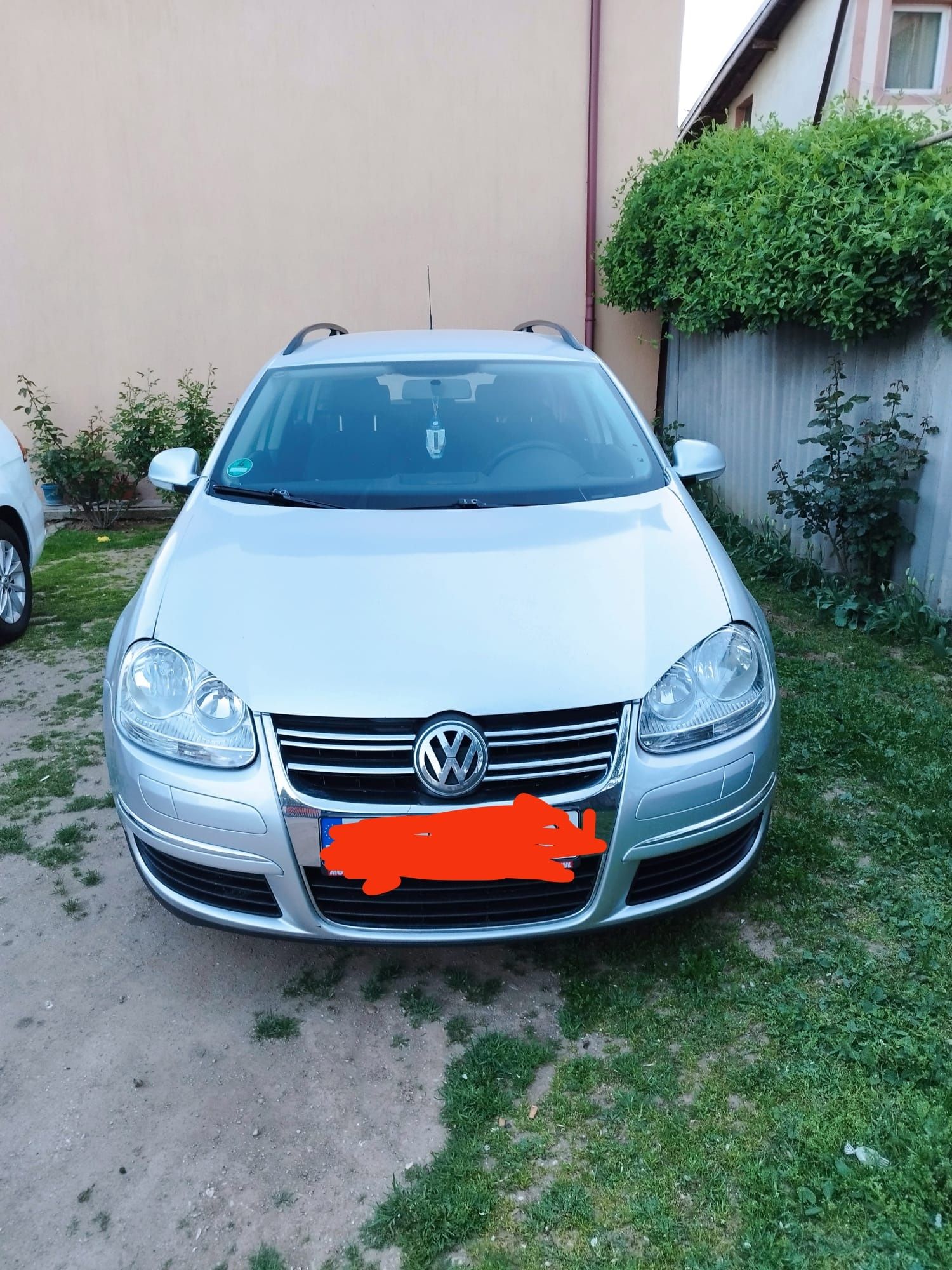 Vând golf 5 break 1.9tdi