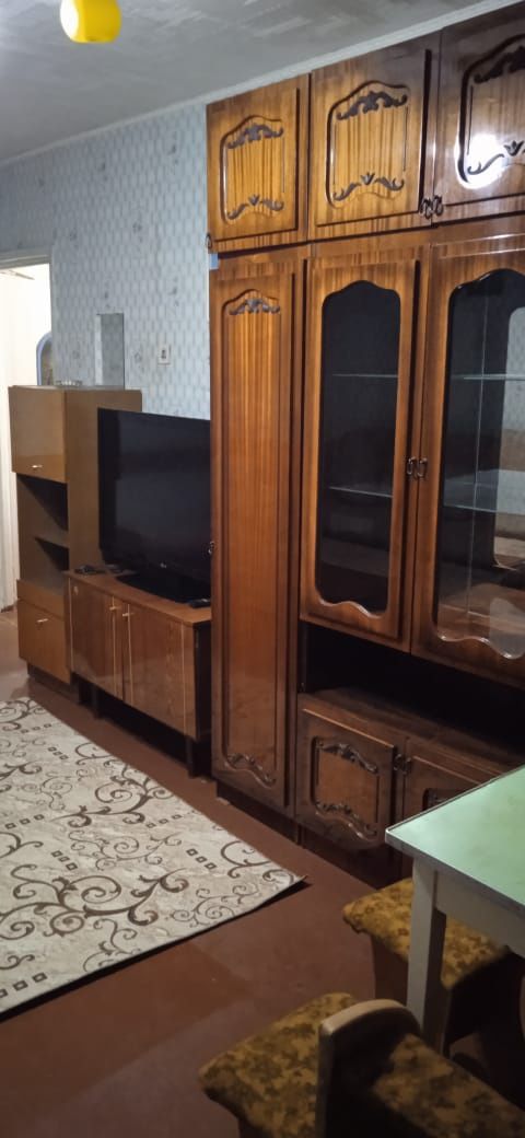 Сдается 1.5 по Бурова 8 за 90000.