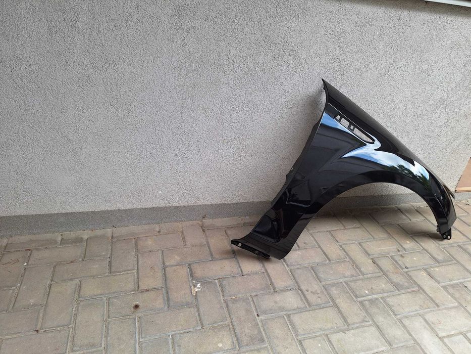 Aripa Fata Dreapta Ford Mondeo 2007-2014 Vopsita Negru