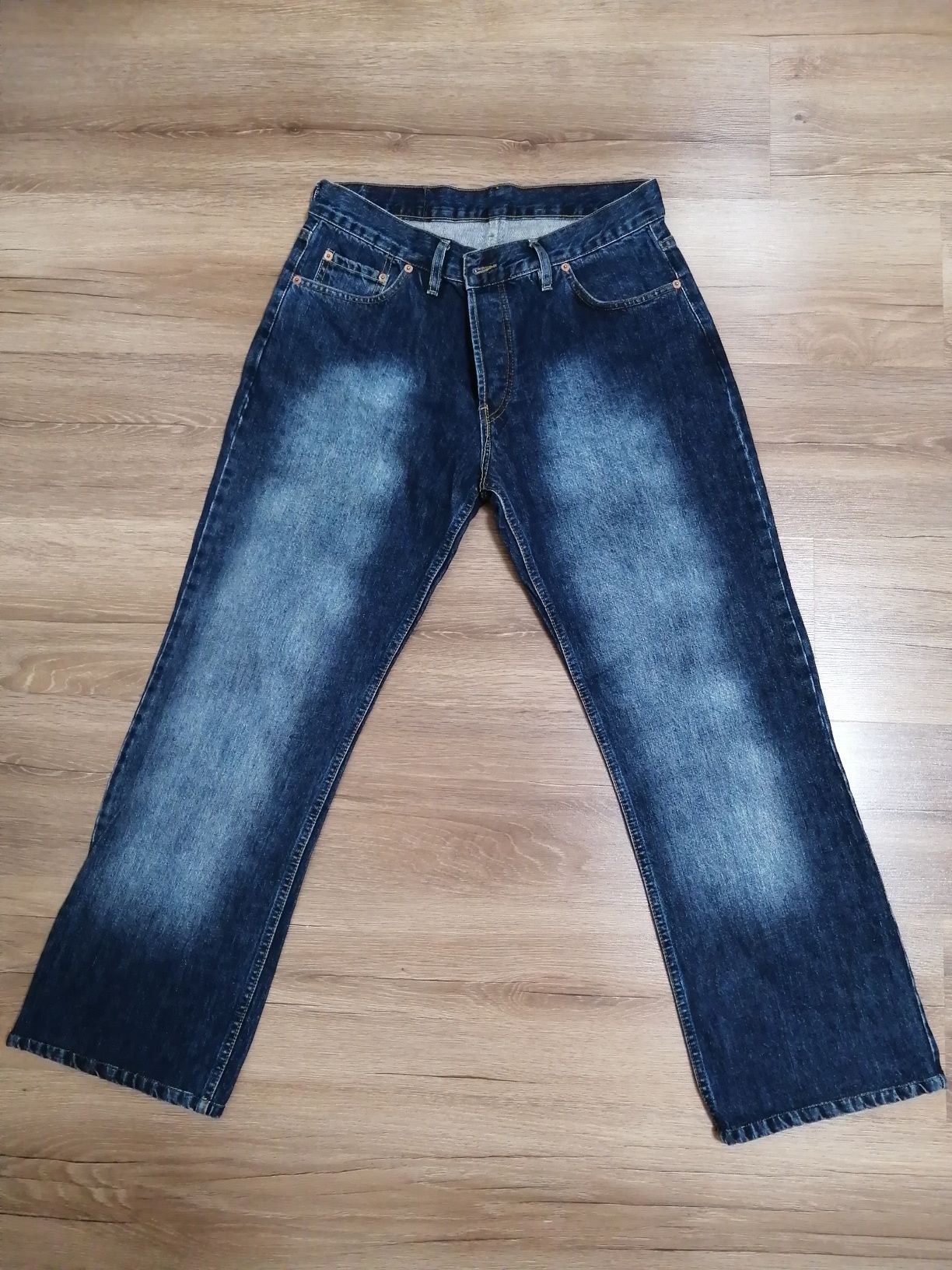 Фирменные джинсы Levis 501