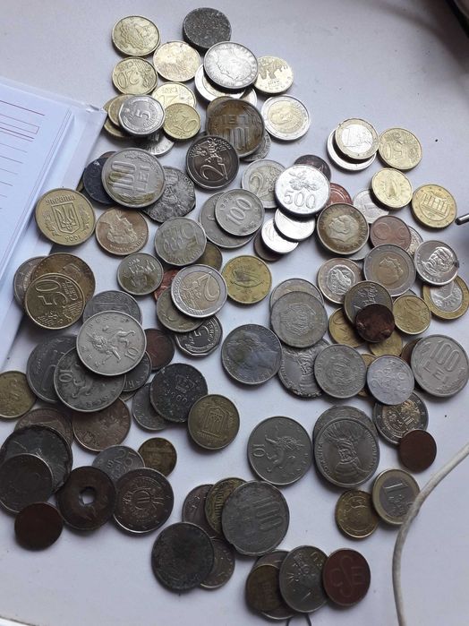 Vind monezi vechi,si noi ,rog seriozitate