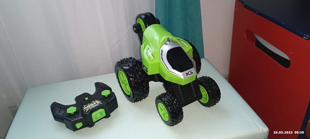 Mașinuță cu telecomanda