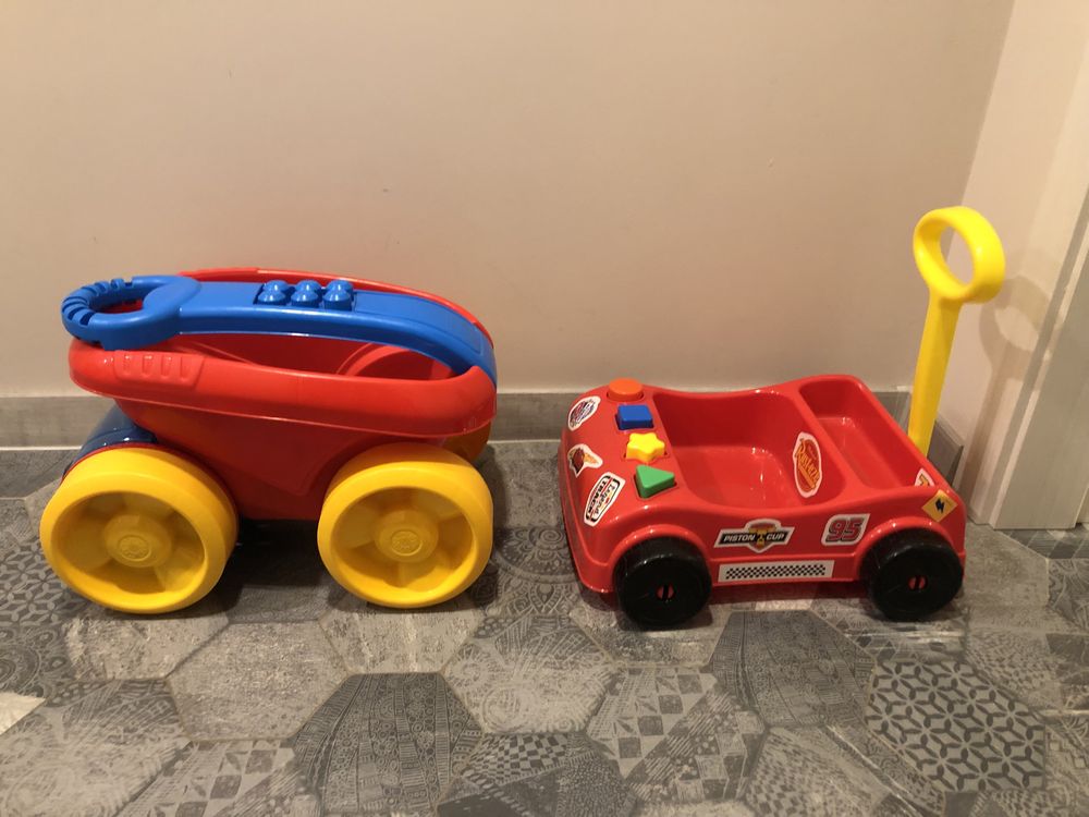Бебешки играчки и колички за бутане