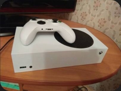 Xbox series s  в идеальном состоянии