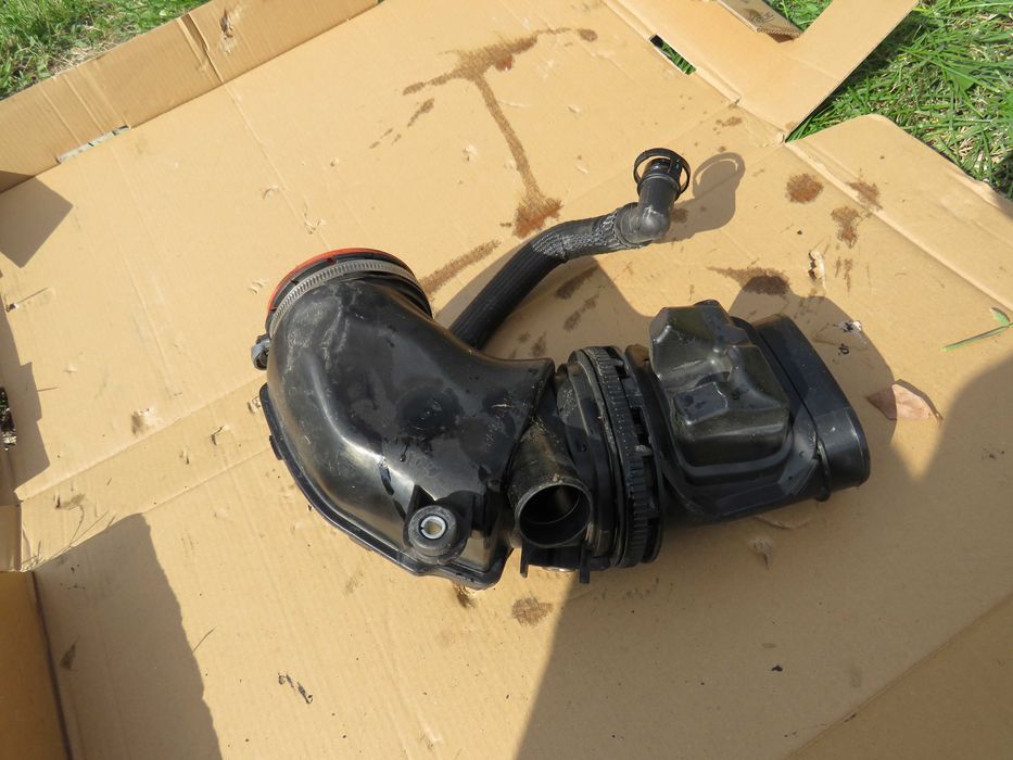 Всмукател турбо W222 W223 S400 S350 cdi 656