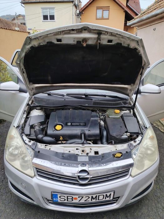 Vând Opel Astra h 1.9