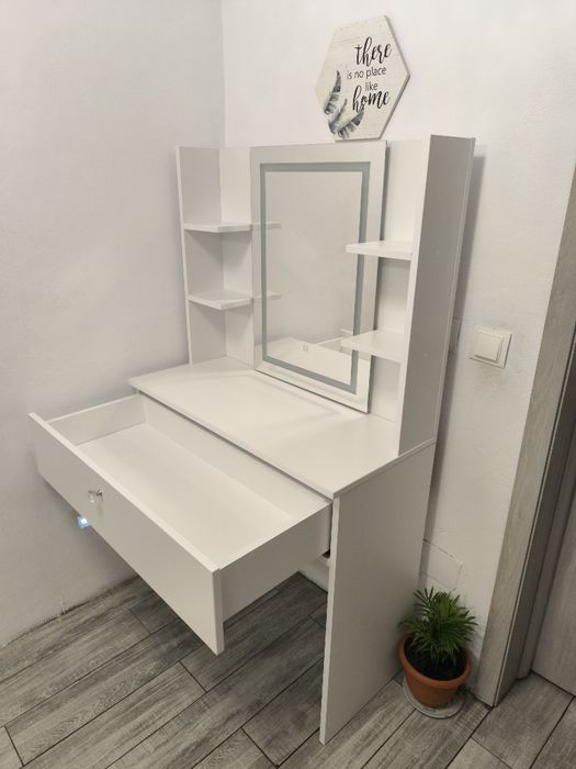 Masa make-up profesionala