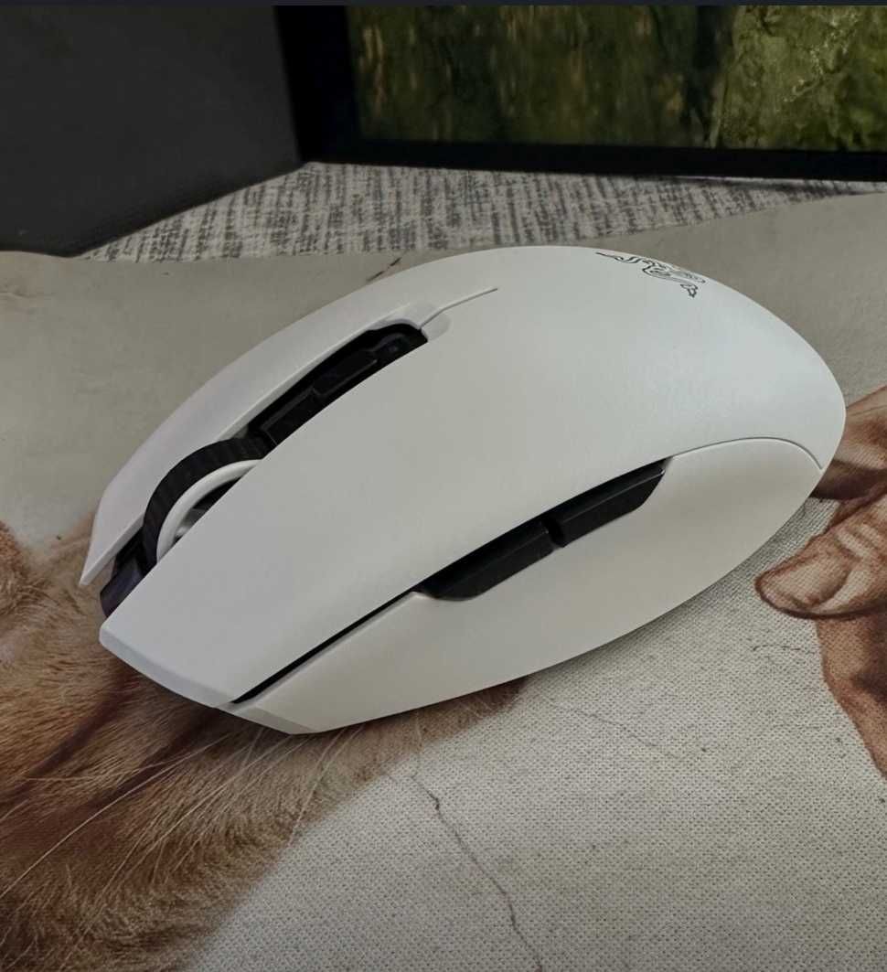 Razer Orochi V2, White