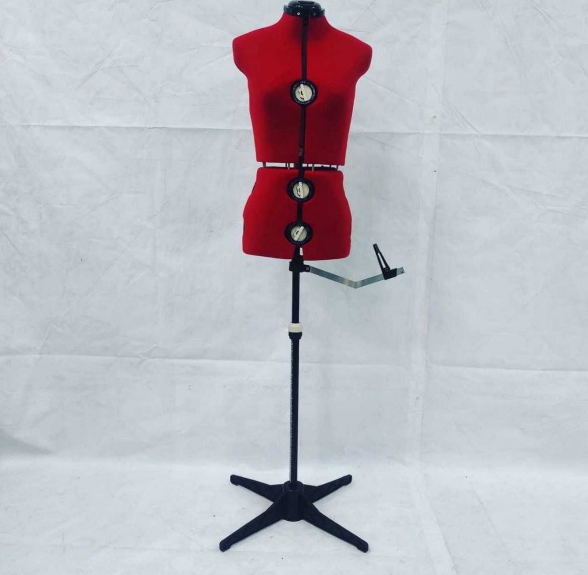 Maniken sotiladi