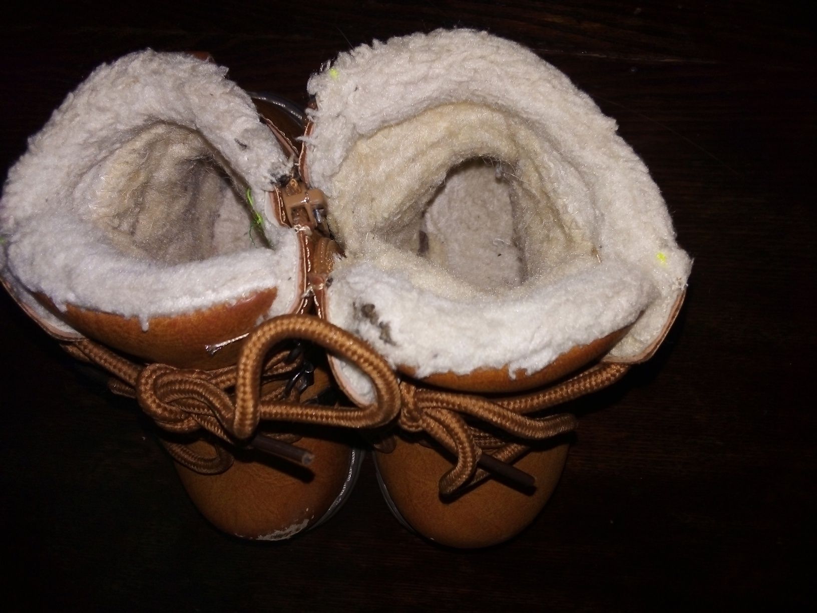 Детская обувь на зиму (зимние детские сапожки)