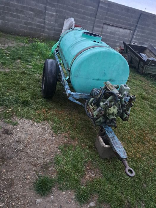 Vând cisternă pentru tractor