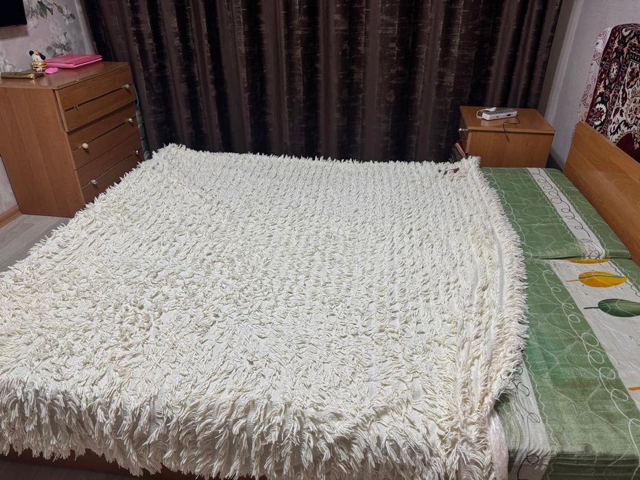 Продам спальный гарнитур