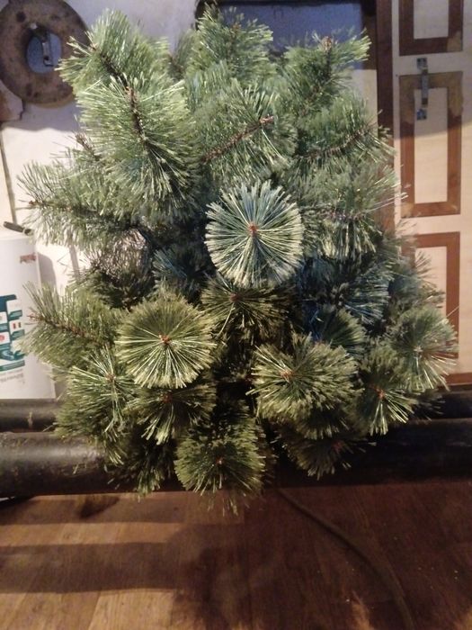 Продается елка в хорошем состоянии