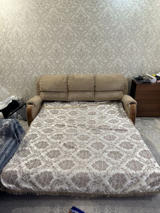 Продается диван, кресло