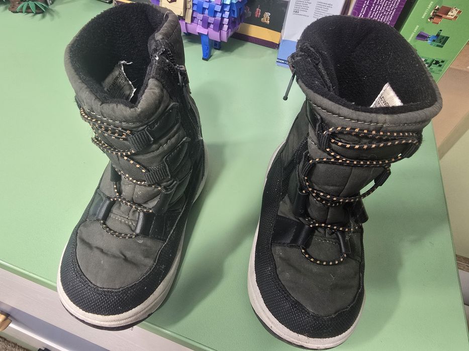 Апрески и гумени ботуши