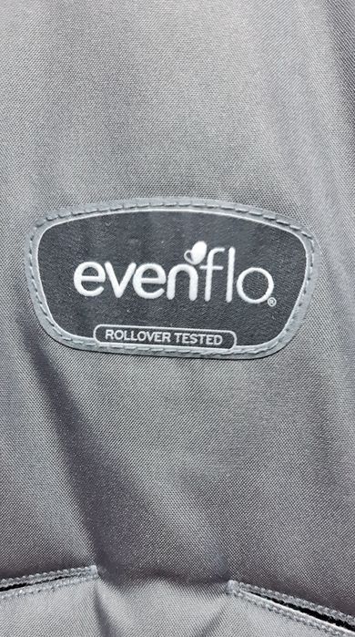 Scoică auto Evenflo din SUA, ca nou