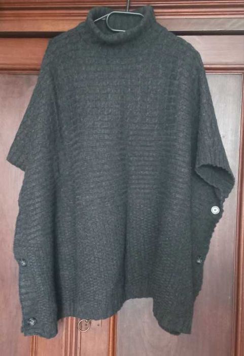 Poncho H&M Divided