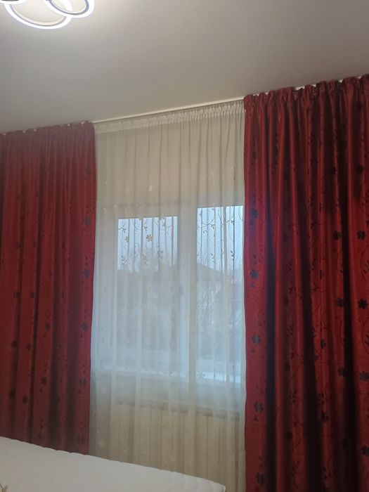 Perdea,draperii,covor