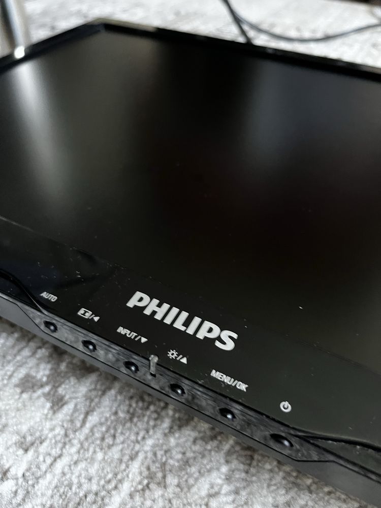 Monitor LCD Philips 21,5” 1920x1080 VGA