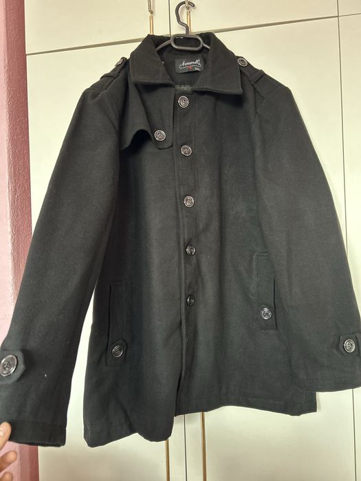 Мъжко пълто.