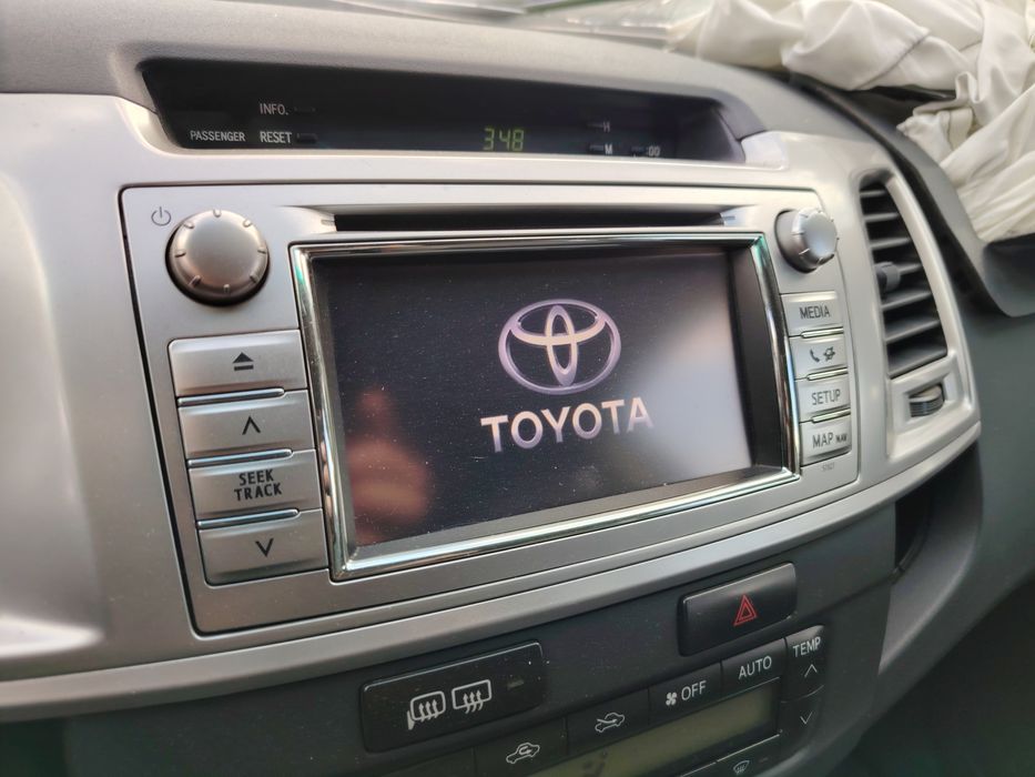 Тойота Хайлукс 3.0д 171 к.с. / Toyota Hilux 3.0d 171 hp НА ЧАСТИ