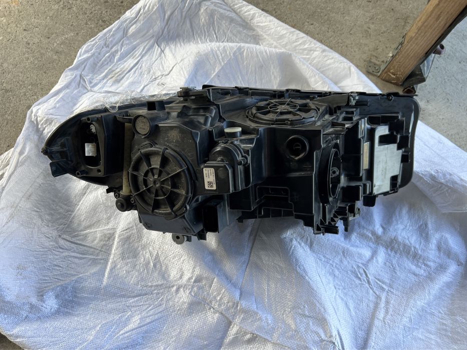 Far stanga bmw g30/31 full led adaptiv