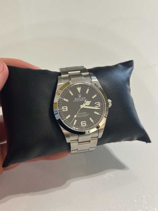 Rolex explorer 39 mm