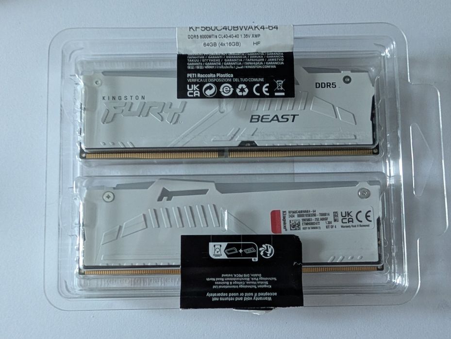 Memorie RAM DDR5 RGB 32 GB ( 2 x 16 GB) Gaming Kingston KF560C40 WAK4-