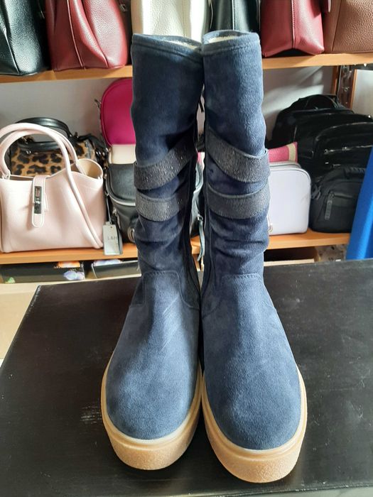 Дамски ботуши велур и вълна