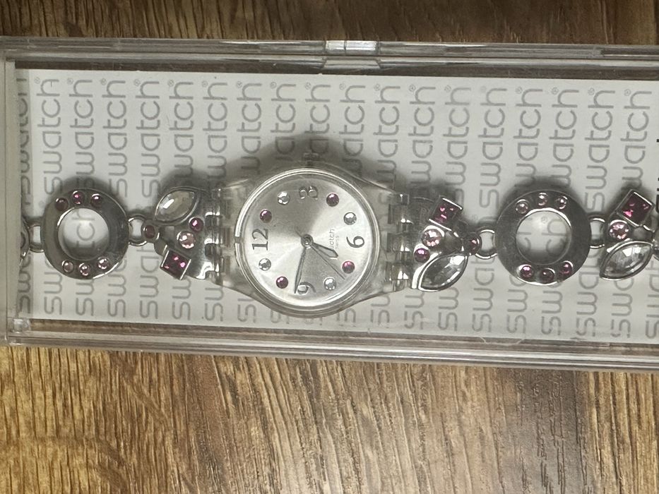 Часовник гривна swatch
