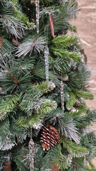 продам искусственную ёлку