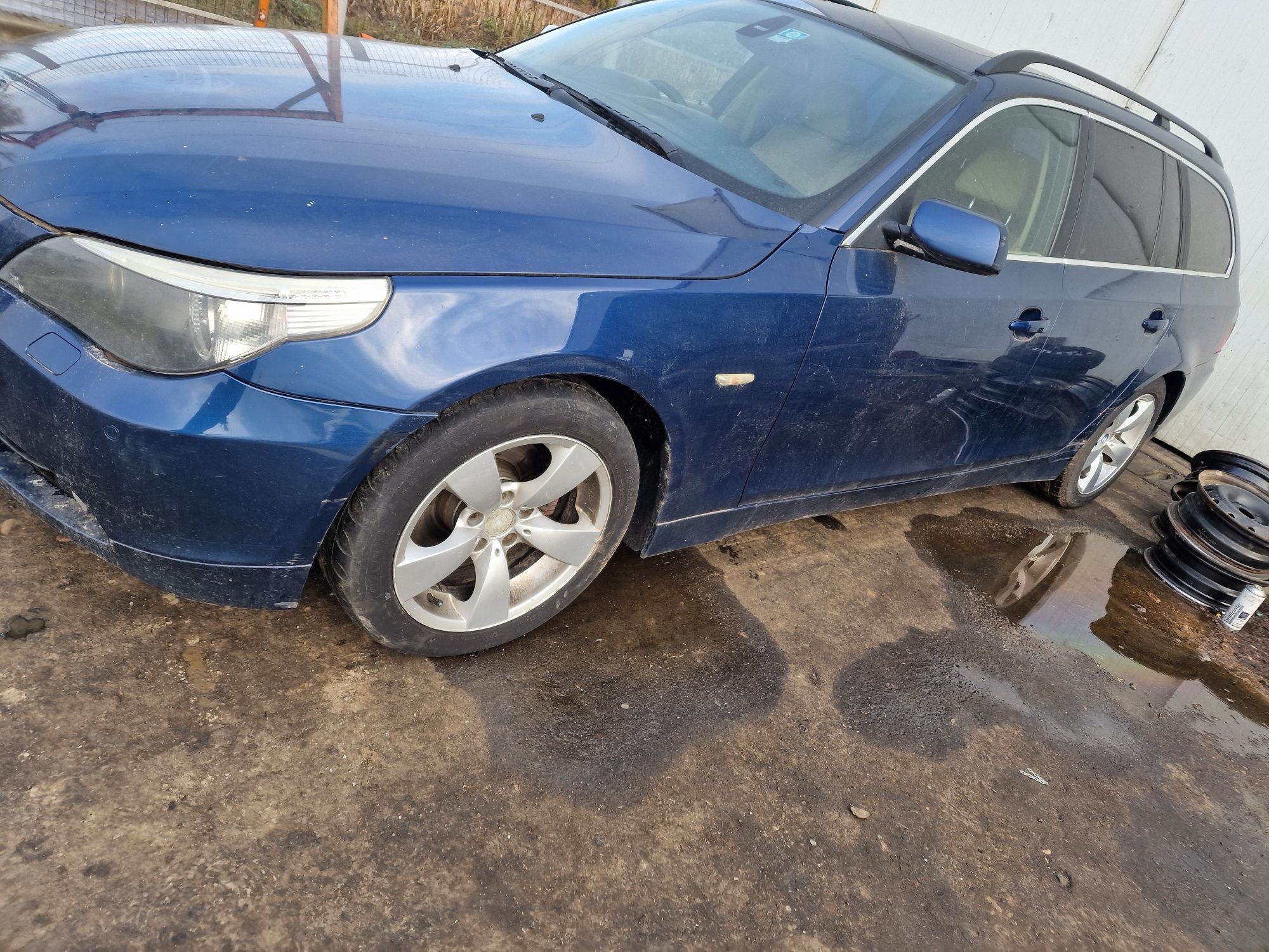 Dezmembrez bmw e61/60 520d m47 / 525i /530d 6+1