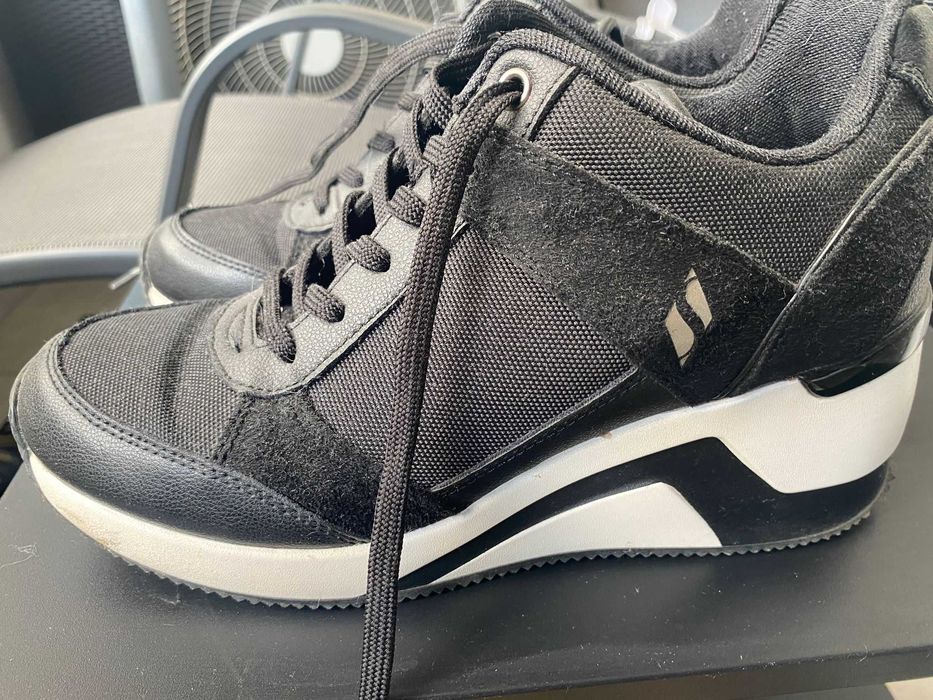 Pantofi SKETCHERS sport dama/tenisi negru cu alb, talpa 6cm, 38