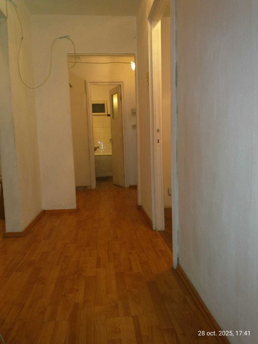 Vanzare apartament 4 camere