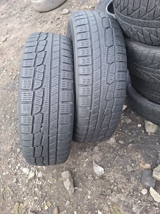 Vand 2 anvelope 215 70 16 hankook de iarna bune