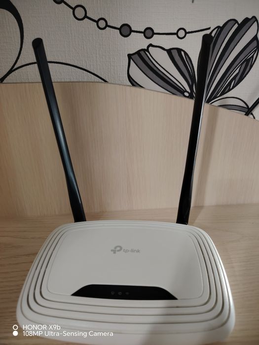 Продаётся роутер tp- link