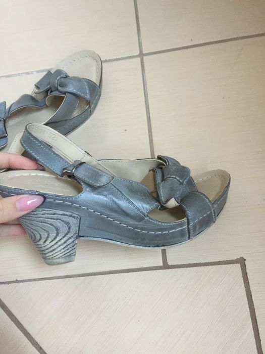 Дамски сандали на ток