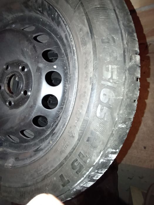 Гуми с желязни джанти R15 VW