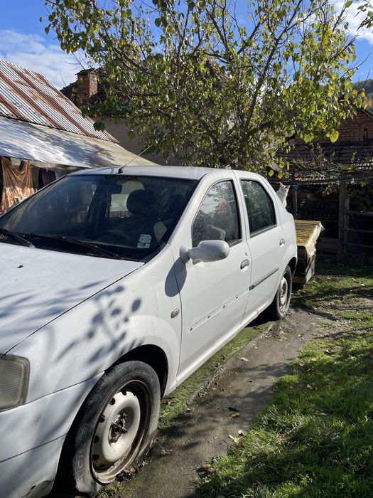 Vand dacia logan ,nepornita de 2 ani
