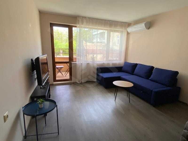 Дава се под наем Двустаен апартамент в Варна, Център - 48 кв.м за 550 € - Снимка #1