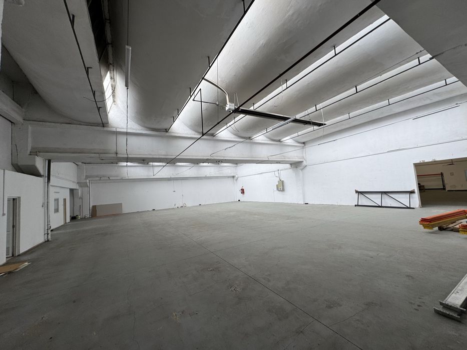 Spatiu de depozitare sau productie cu rampa 500