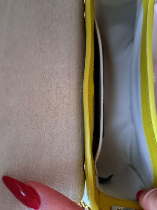 Чанта Furla естествена кожа