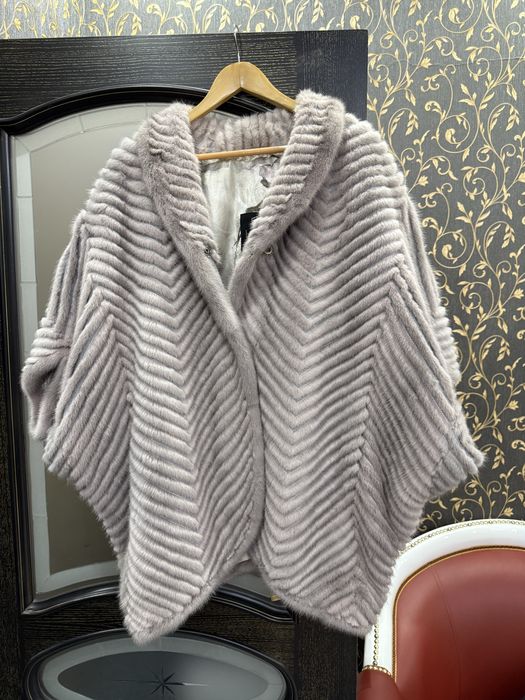 Продам норковую шубу. Размер стандарт