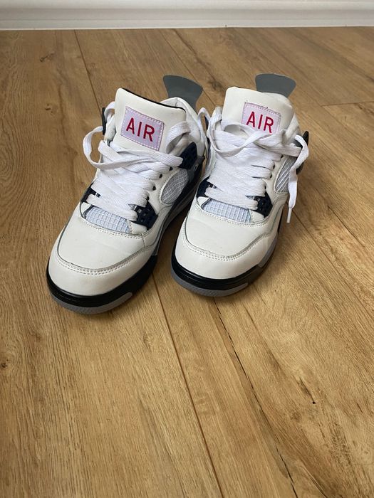 Adidasi Air numarul 38